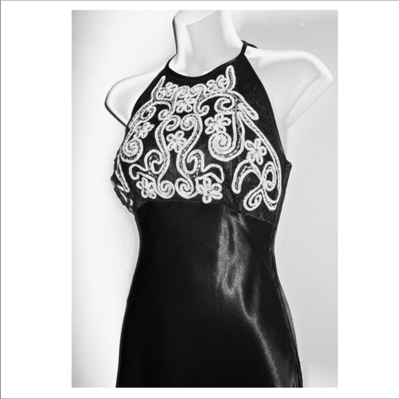 Gorgeous Vintage Silk Evening Gown - Picture 4 of 7